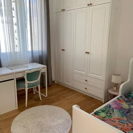 Alex Apartman *