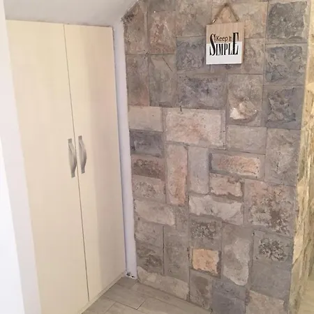 Alex Apartman